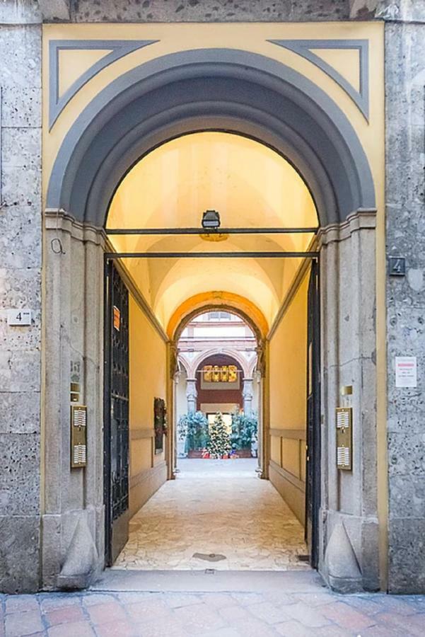 ℒovely & ℰlegant Studio Next To Duomo/Missori ミラノ エクステリア 写真